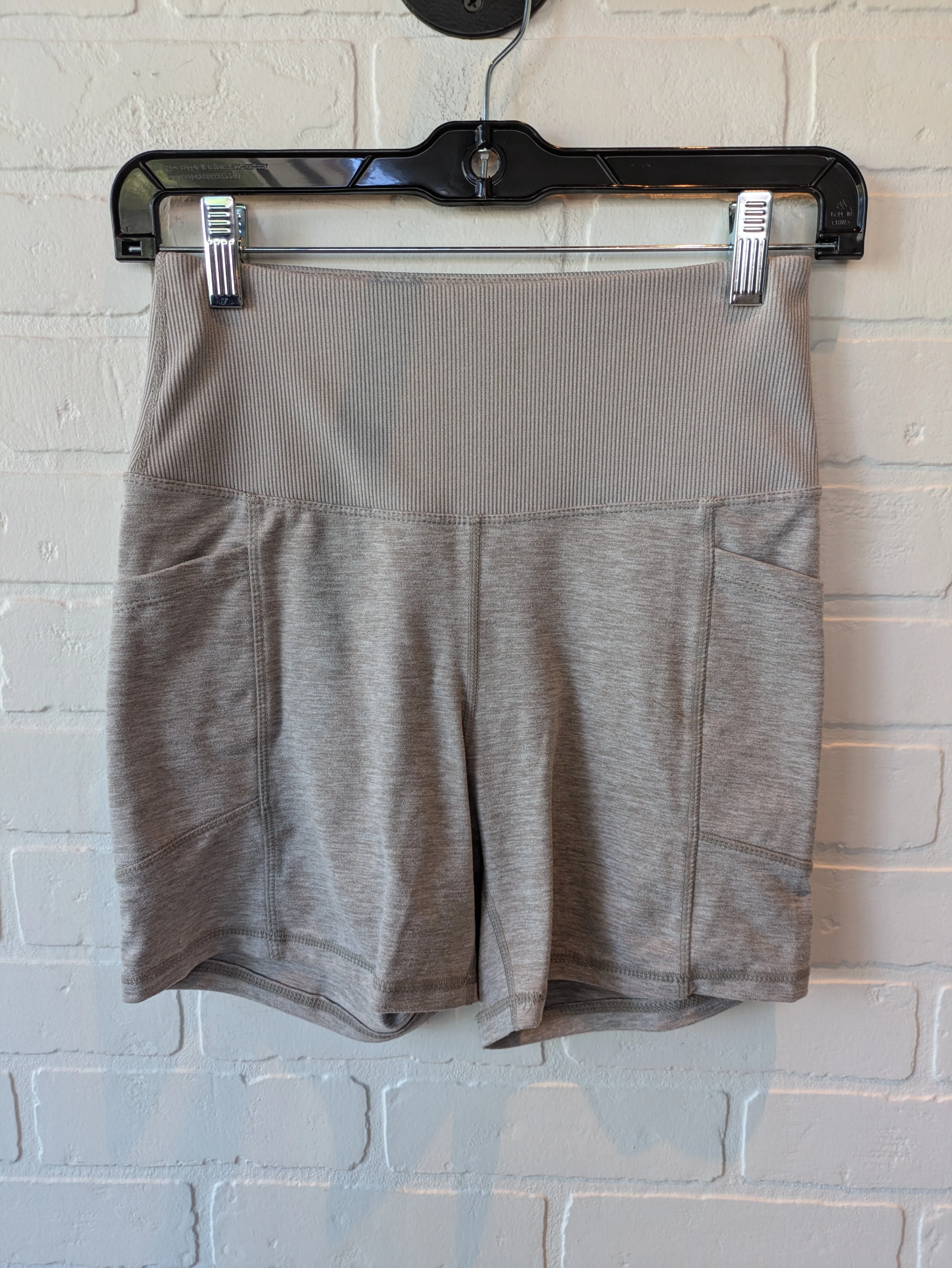 Athletic Shorts By Zobha In Tan, Size: 4