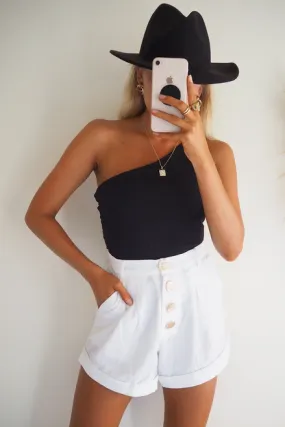 CARLY SHORTS