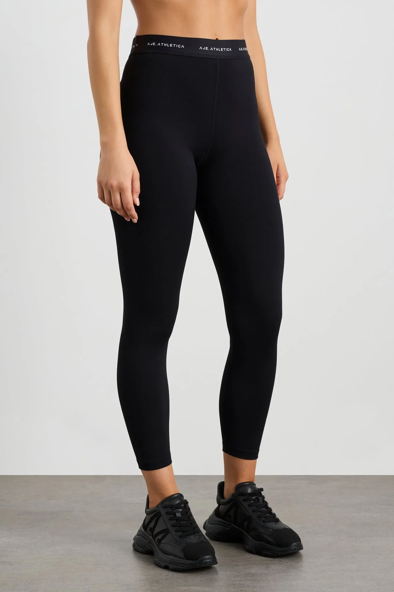 Contrast Logo 7/8 Legging 203