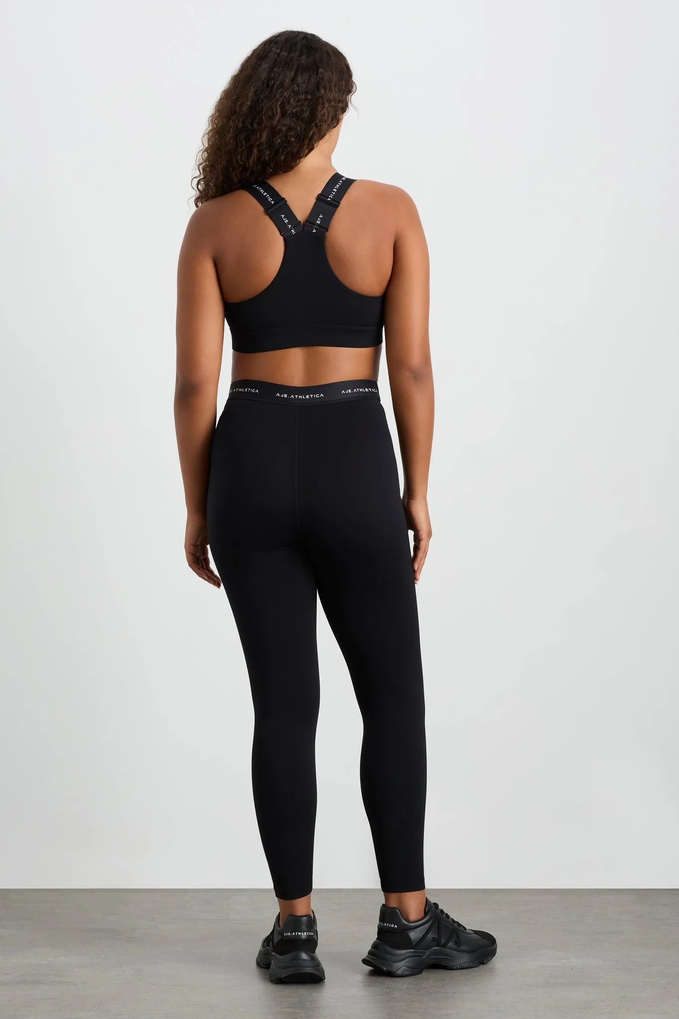 Contrast Logo 7/8 Legging 203