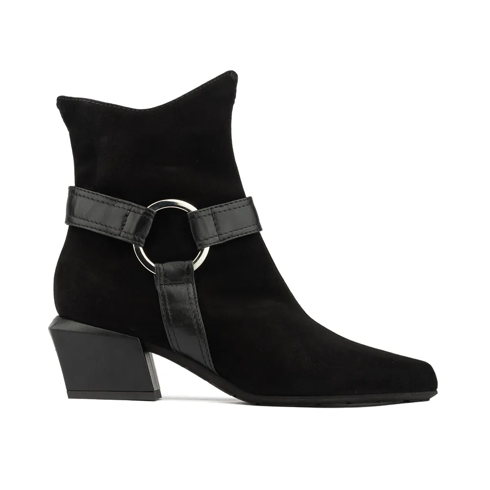MAWILE BLACK SUEDE COMBO