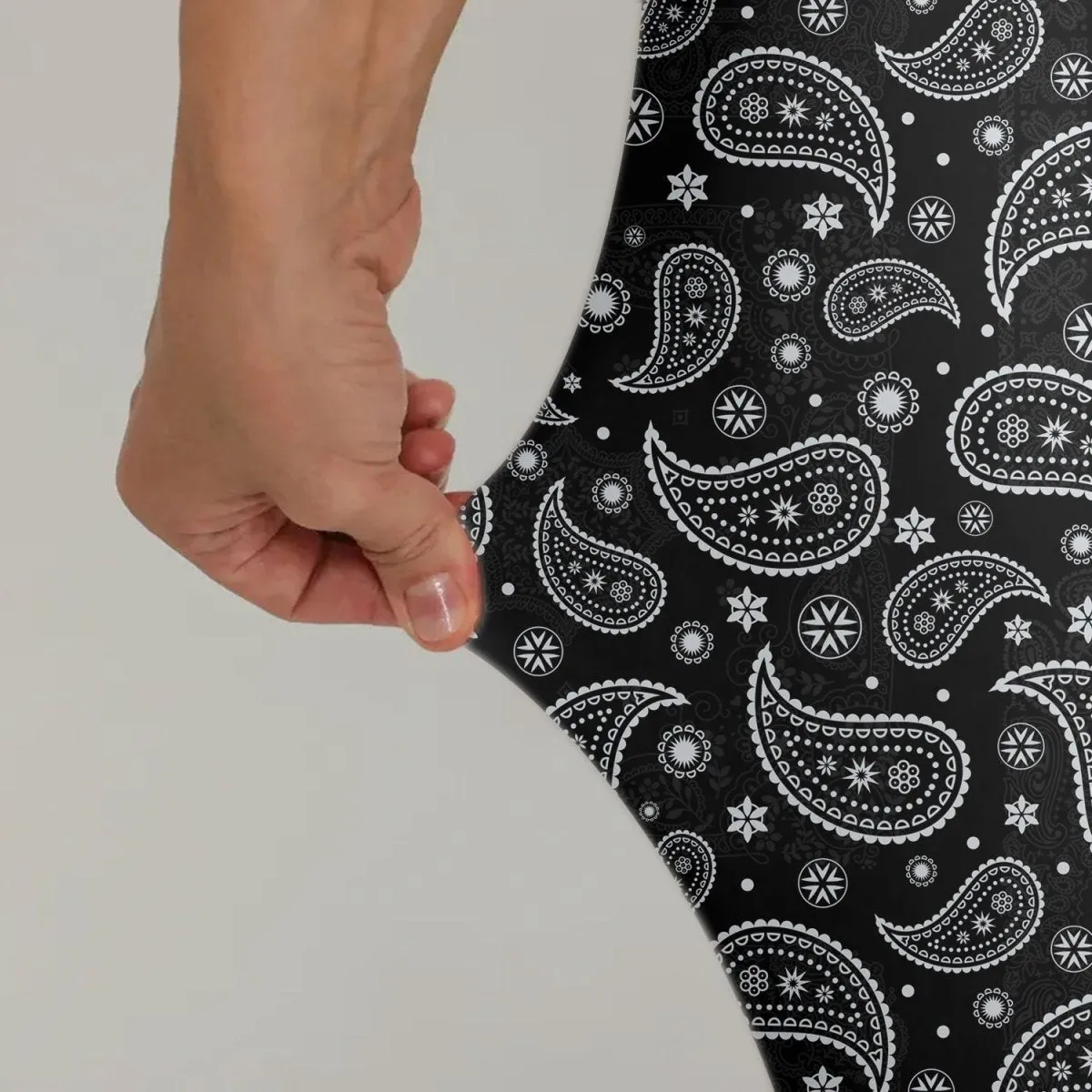Mystic Paisley Leggings
