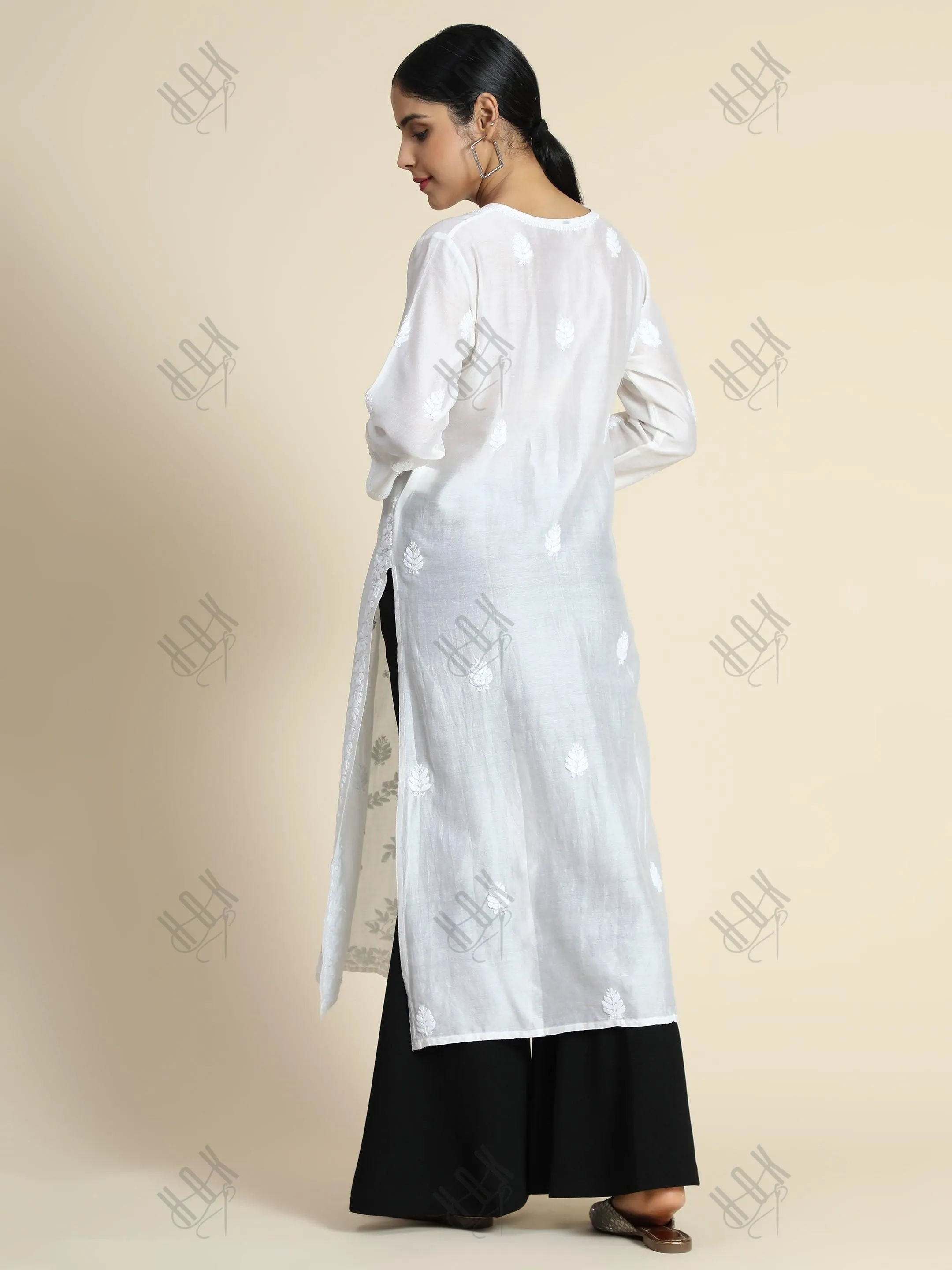 Ria Malhotra in Hand Embroidery Chikankari Long Kurti for Women In Chanderi Silk  White-6