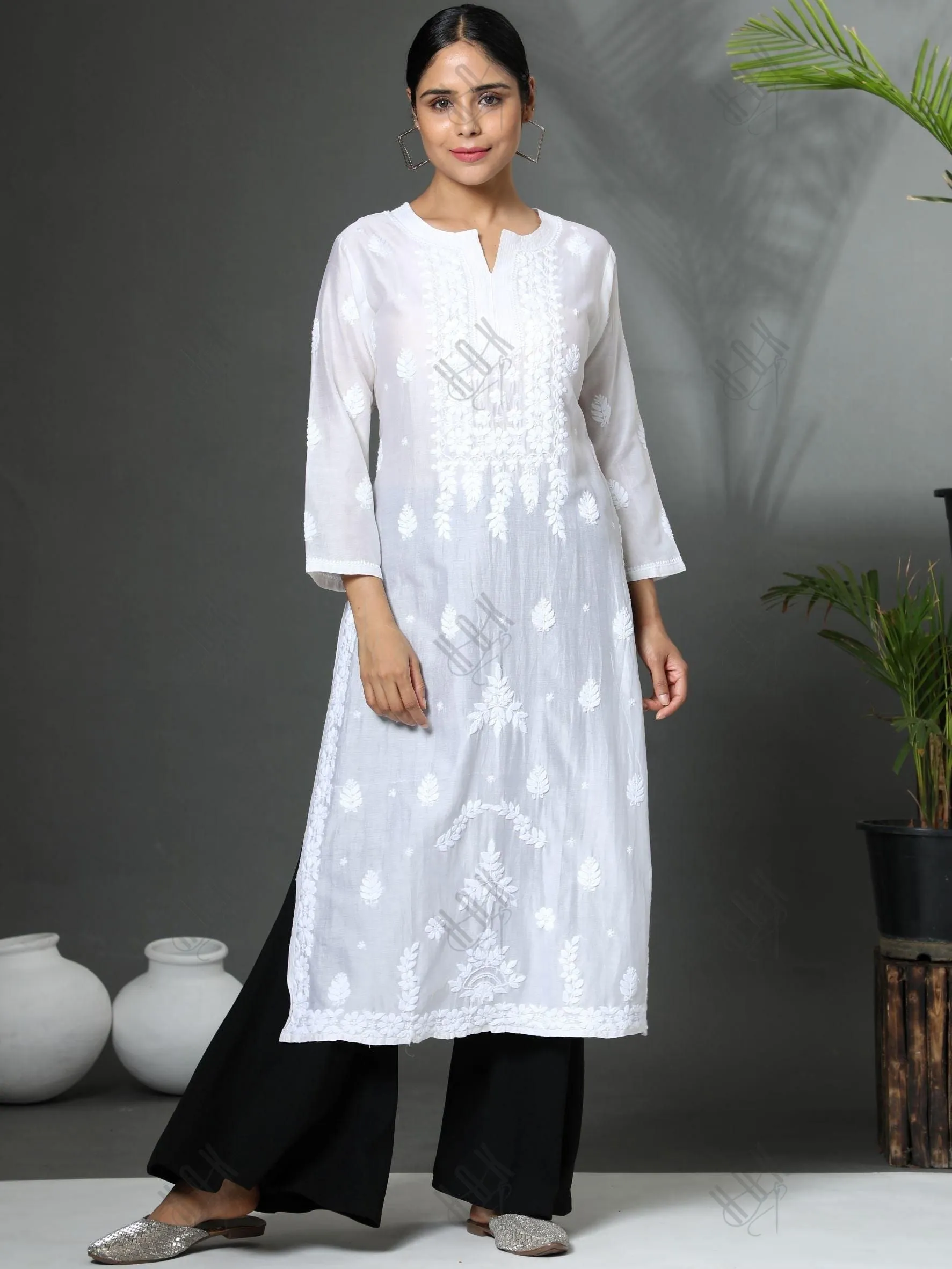 Ria Malhotra in Hand Embroidery Chikankari Long Kurti for Women In Chanderi Silk  White-6